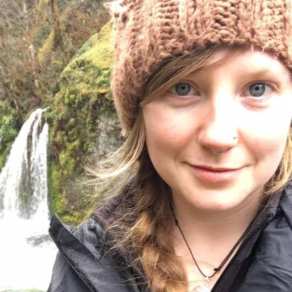 Meet your Posher, Alexandra